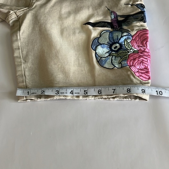 Homme + Femme Unisex Denim Wear Embroidered Shorts NWT Size 28 - Picture 8 of 16